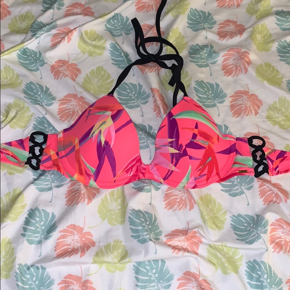 Pink bikini top